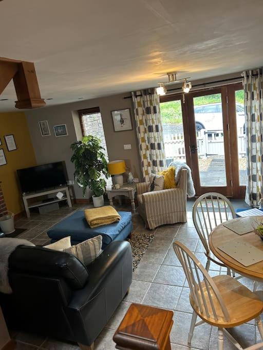 Syn Y Nant Apartment Llangorse Exterior foto